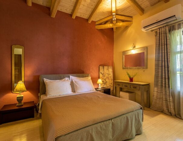 Luxury Studio Apartments in Stoupa